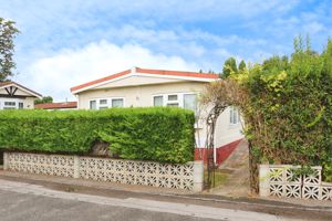 Photo 12- click for photo gallery